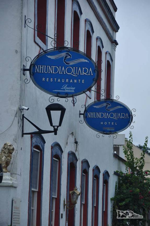 Hotel e restaurante tradicionais de Morretes, próximo ao litoral do Paraná